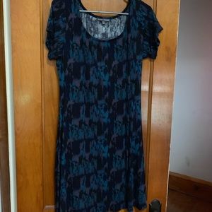 Blue short sleeve dress